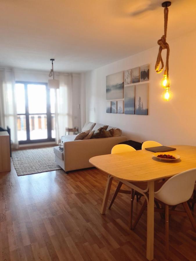 Apartament Tuhogarencerler Taquilla Parking En Pistas Zewnętrze zdjęcie